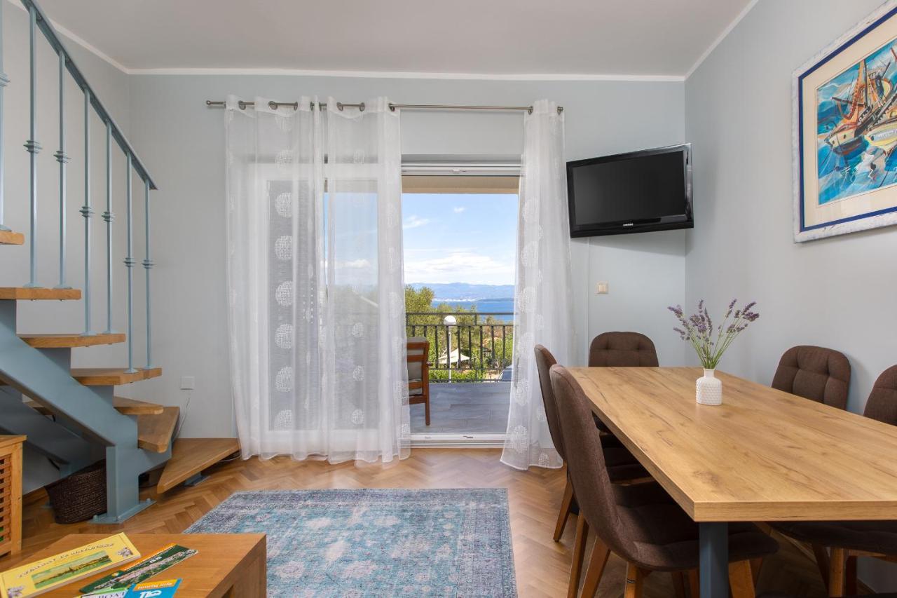 And Charming Apartment In Vantacici Malinska Exterior photo